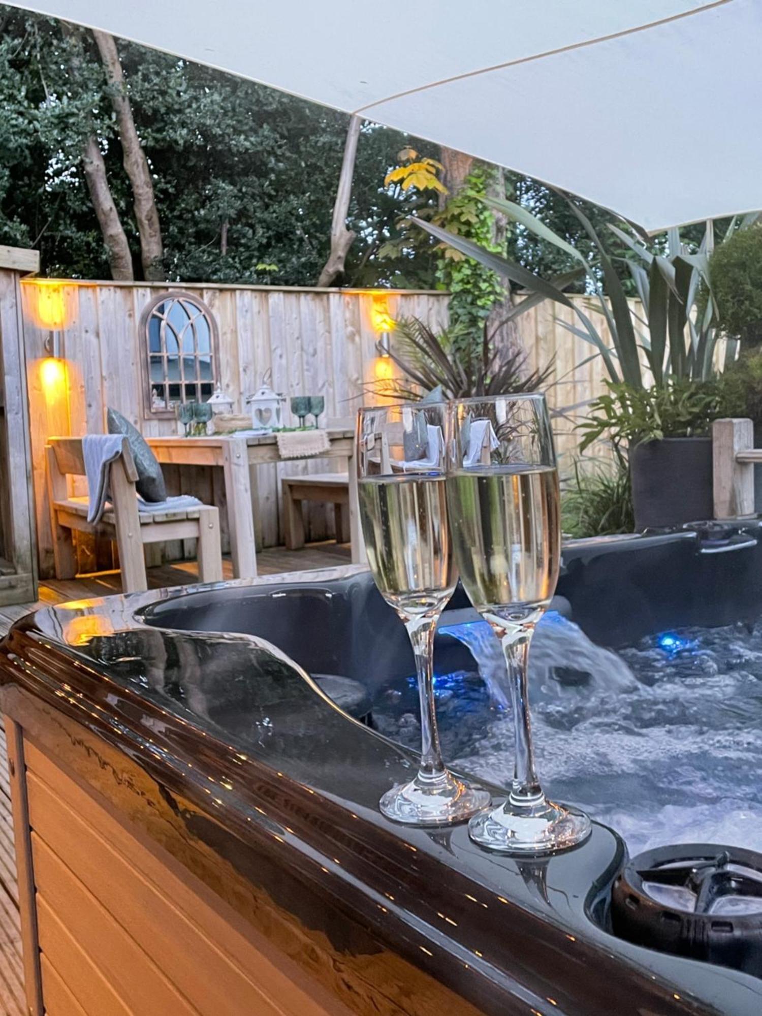 The Lodge@Tyddyn Ucha Caernarfon Esterno foto